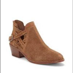 Vince Camuto Pranika Perforated Ankle Boots Size 8.5
